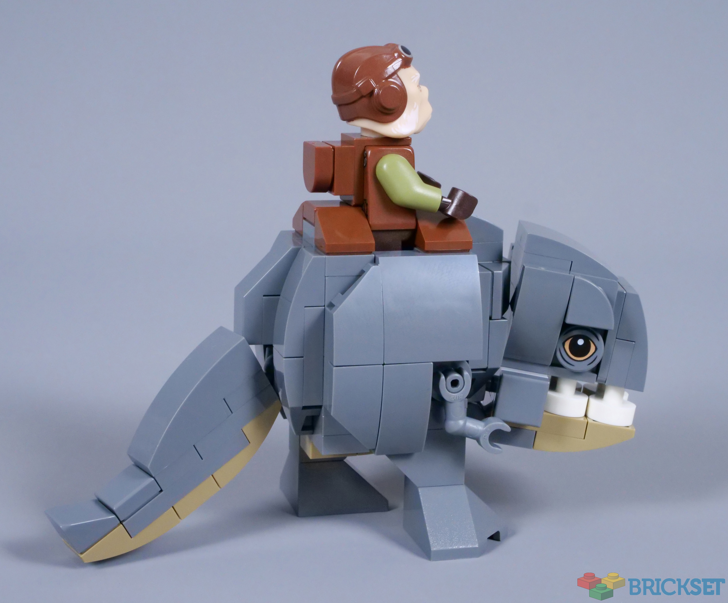 LEGO Star Wars 75331 The Razor Crest (2) review | Brickset